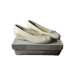 Softspots Women Size 9.5 Taupe Stephanie Comfort Shoes Leather Slip On Wedges